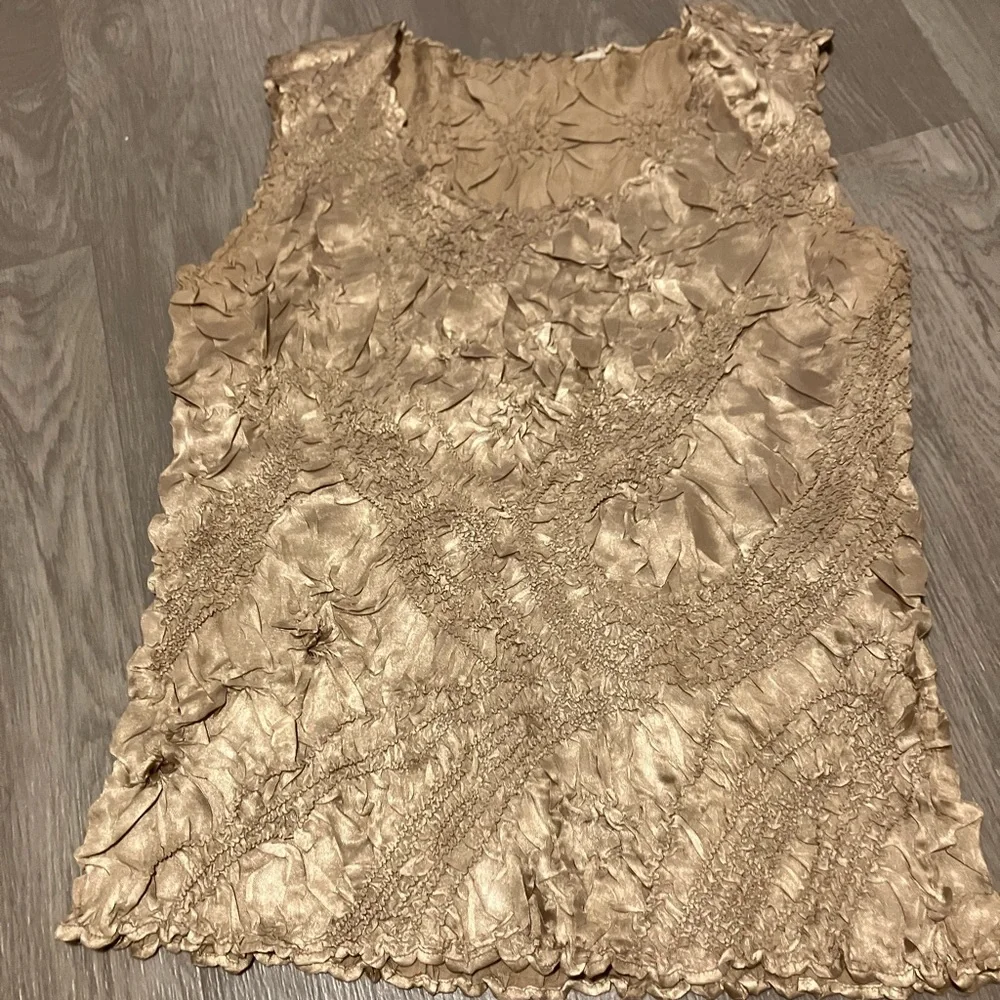 Elegant Gold Sleeveless Blouse